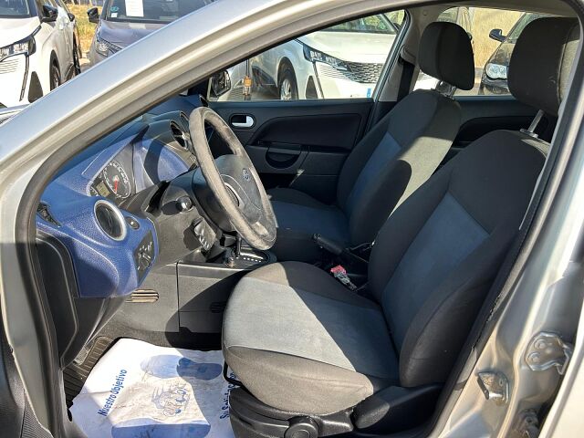 FORD FIESTA TREND 1.6 AUTO SPANISH LHD IN SPAIN 0NLY 58000 MILES SUPERB 2006